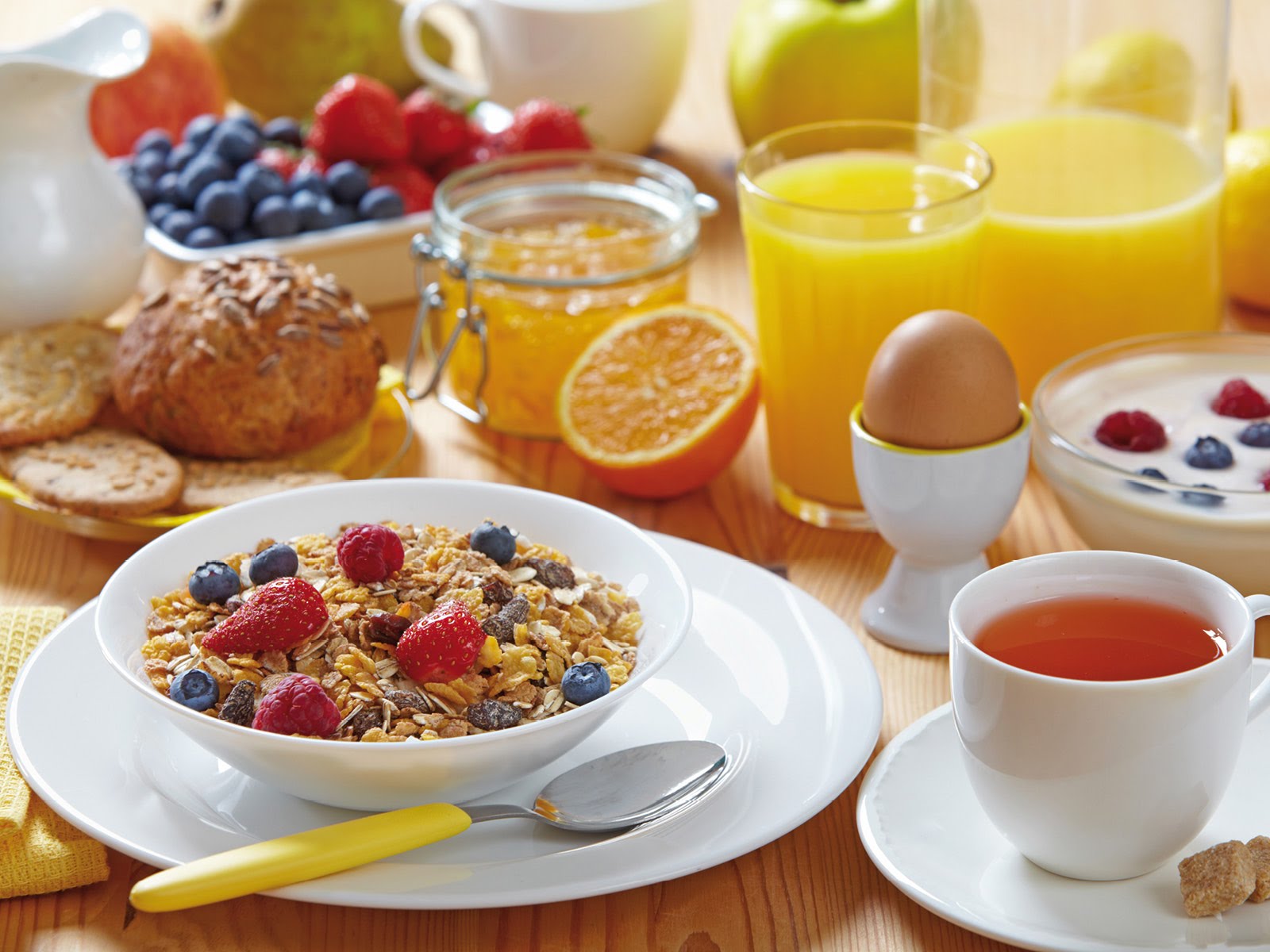 Легкий или плотный: какой завтрак лучше 